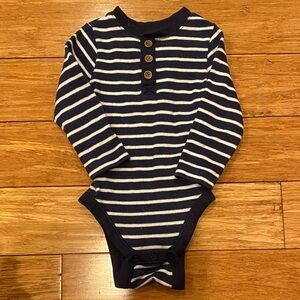 Old Navy Navy and White Striped Bodysuit sz 6-12 months